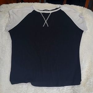 Basico sort sleeve T size medium